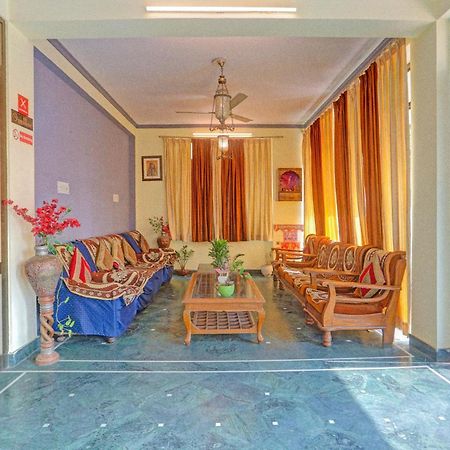 Super Collection O Bani Park Near Collectorate Circle Formerly Anuja Palace 자이푸르 외부 사진